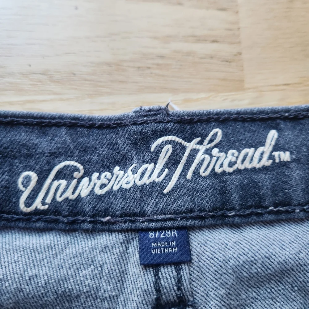 Universal Thread Jeans - Picture 5 of 11